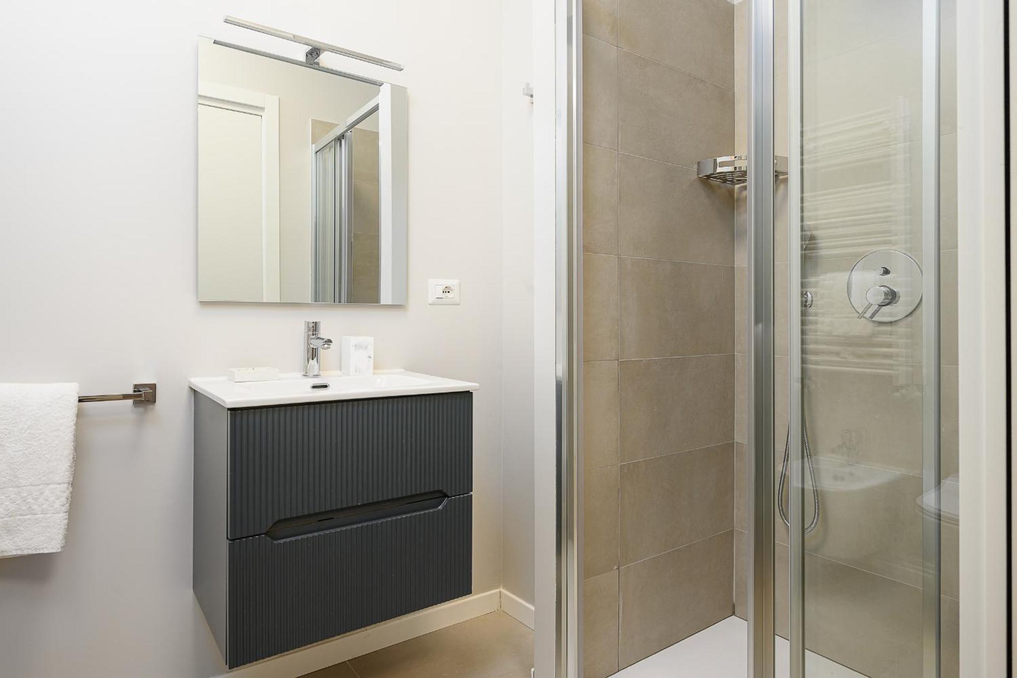 Suites In Porta Garibaldi & Chinatown - City Center Well Connected ميلان المظهر الخارجي الصورة