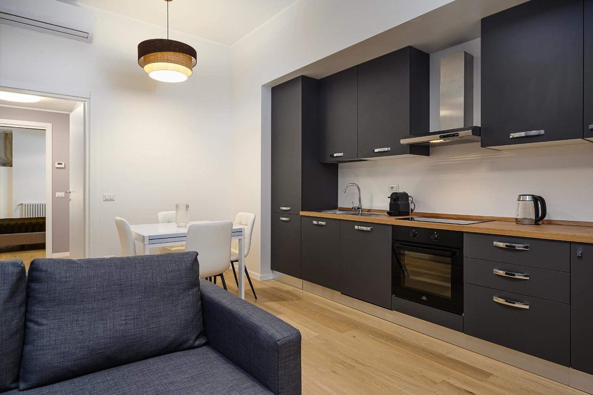 Suites In Porta Garibaldi & Chinatown - City Center Well Connected ميلان المظهر الخارجي الصورة