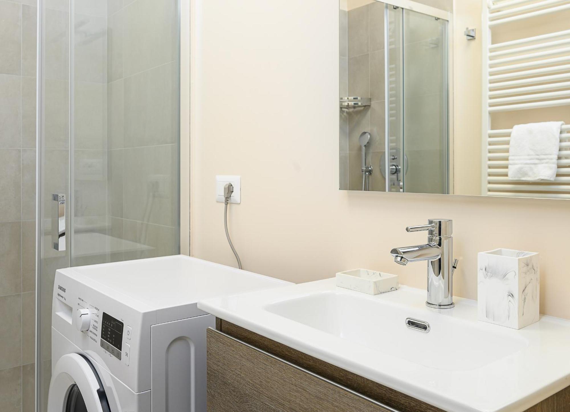 Suites In Porta Garibaldi & Chinatown - City Center Well Connected ميلان المظهر الخارجي الصورة